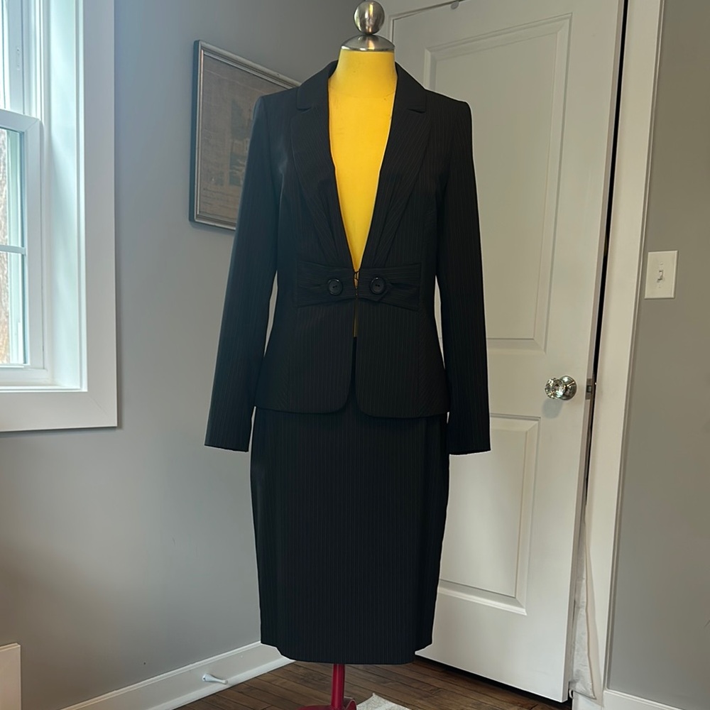 3-Piece Tailored Women’s suit — Jacket, Skirt, Pants Set, Size 6
